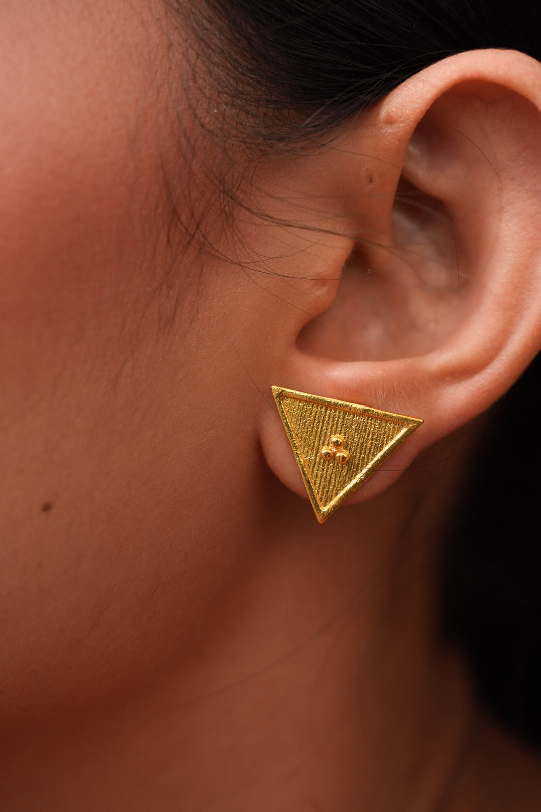 Tikon Studs