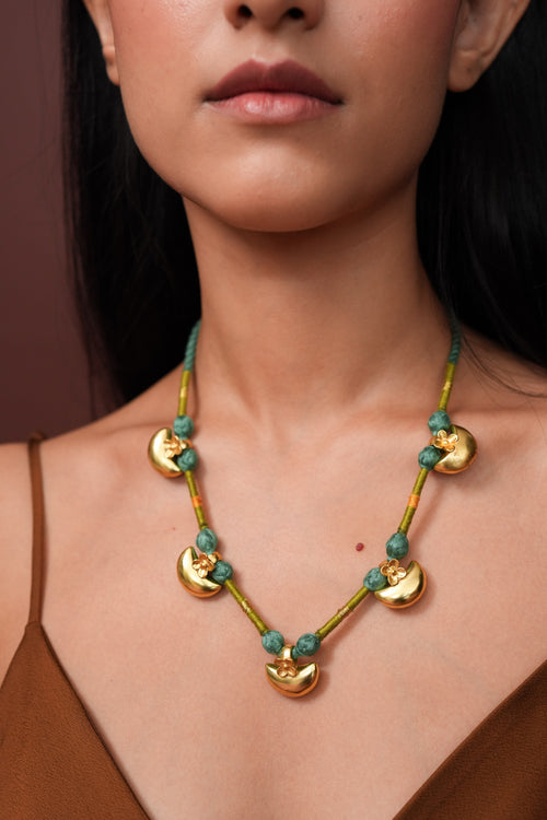 Phool Madaliyo Necklace