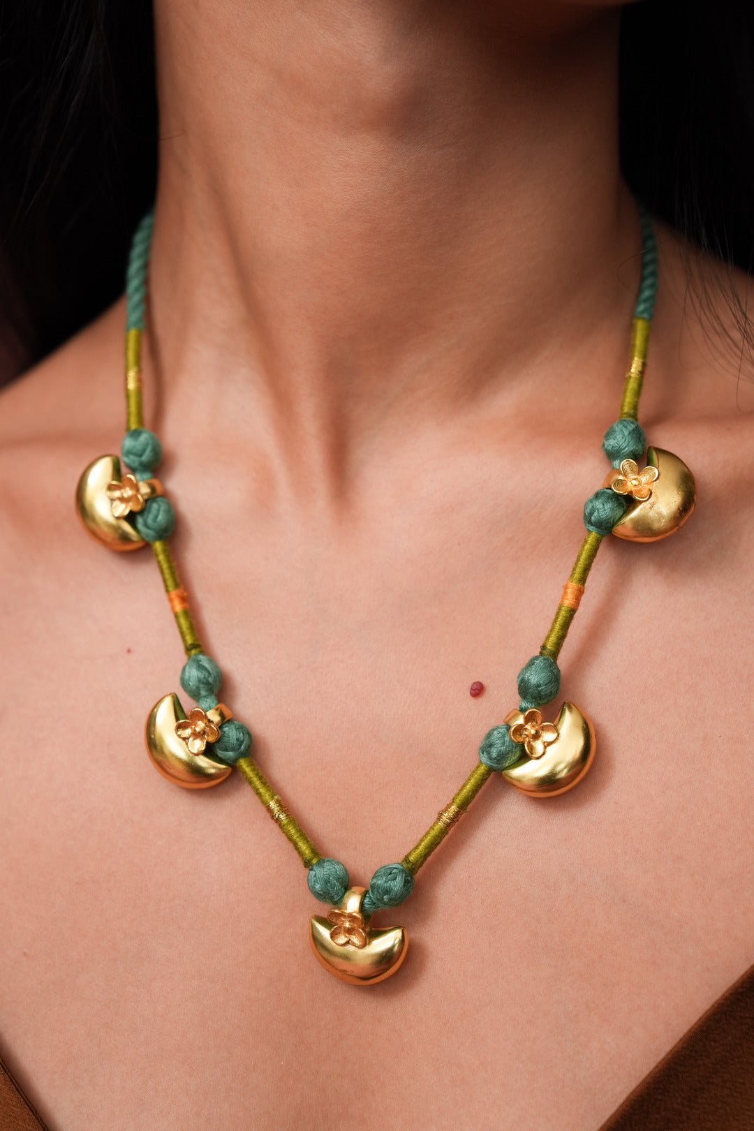 Phool Madaliyo Necklace