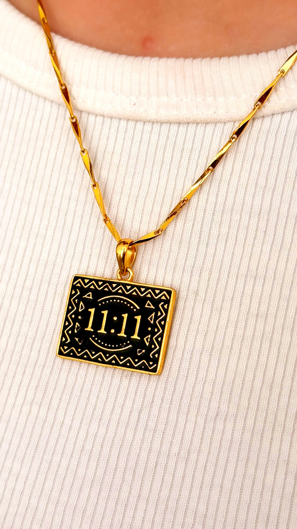 Eleven11 Pendant (With Chain)