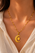 Chaandni Raat Pendant (With Chain)