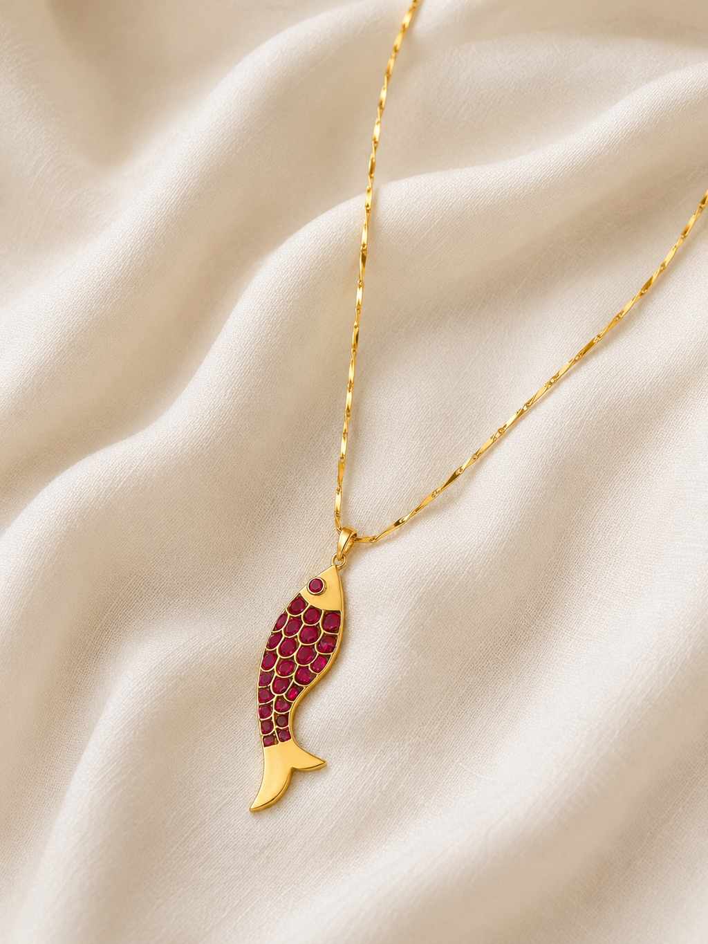 Machhli Pendant (With Chain)