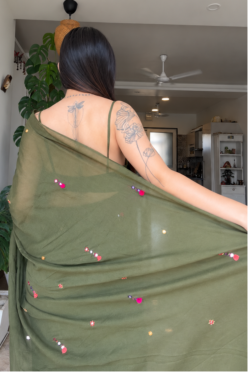 
                  
                    Chaandni Saree
                  
                