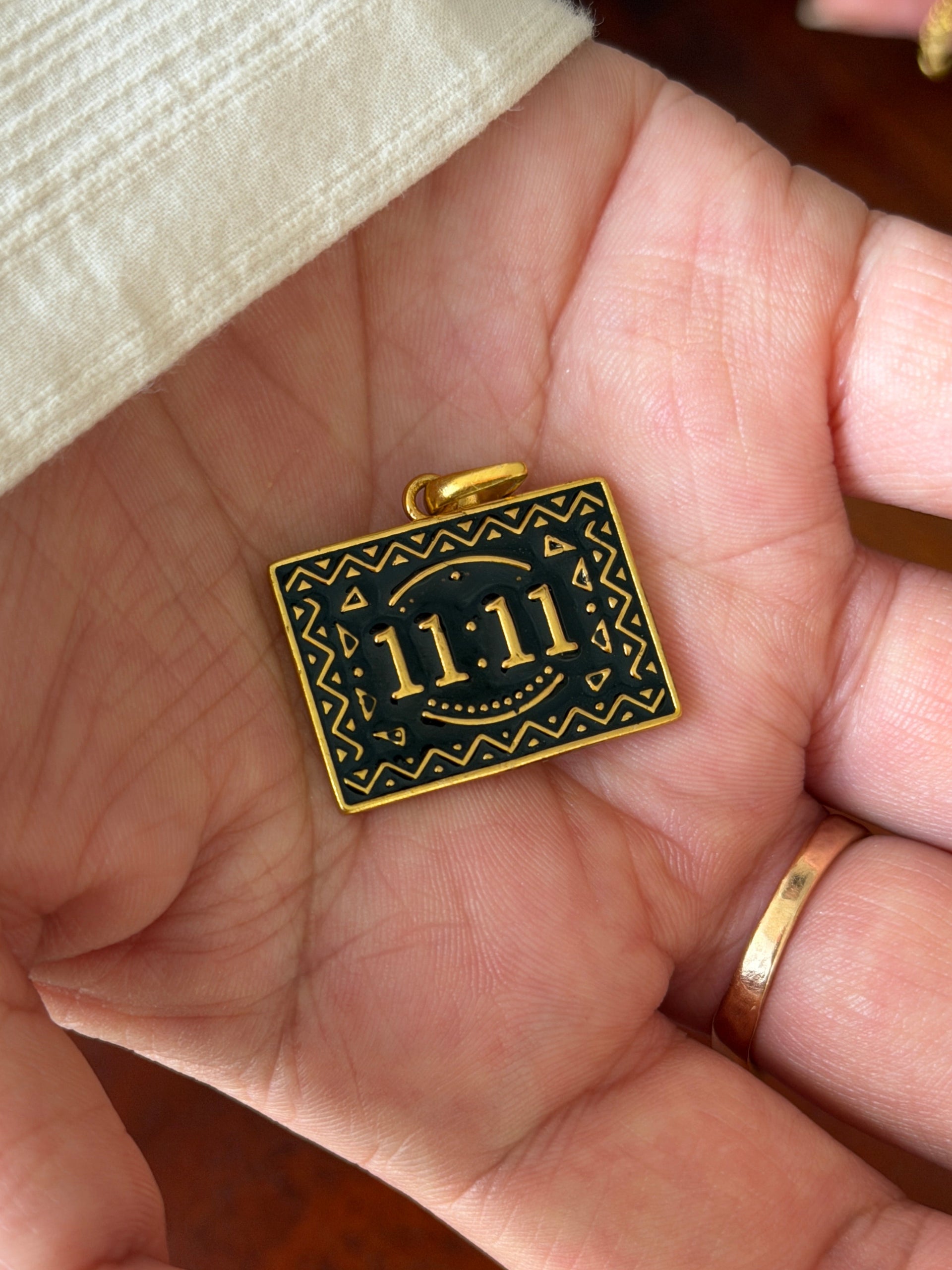 Eleven11 Pendant (With Chain)