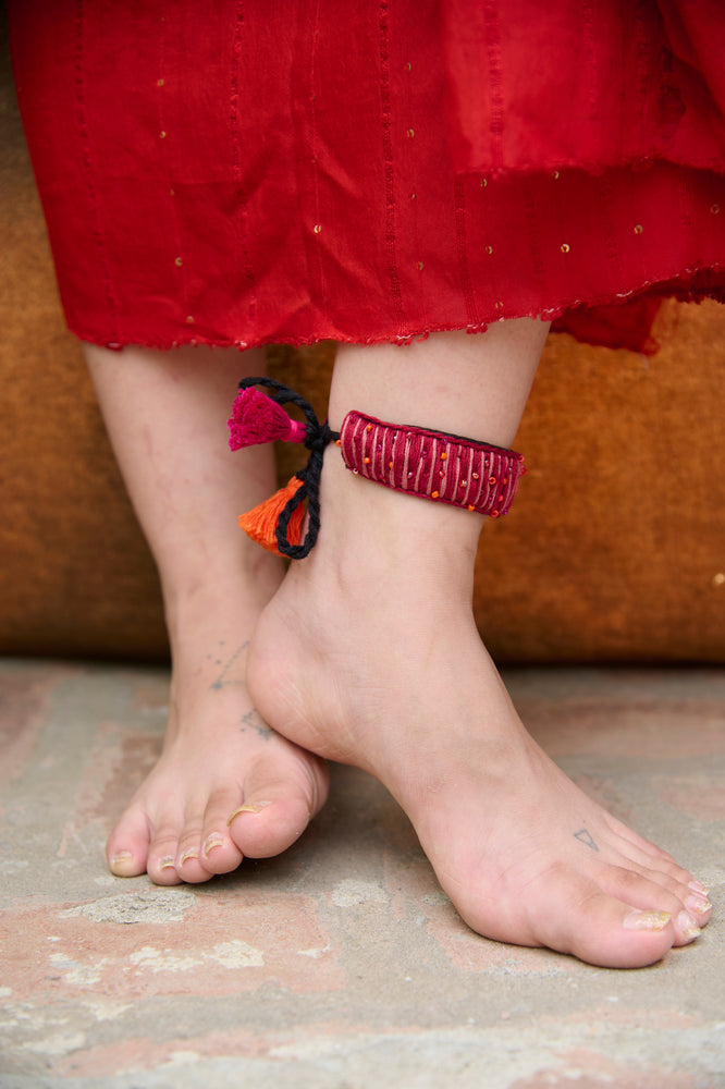 
                  
                    Noor Anklet
                  
                