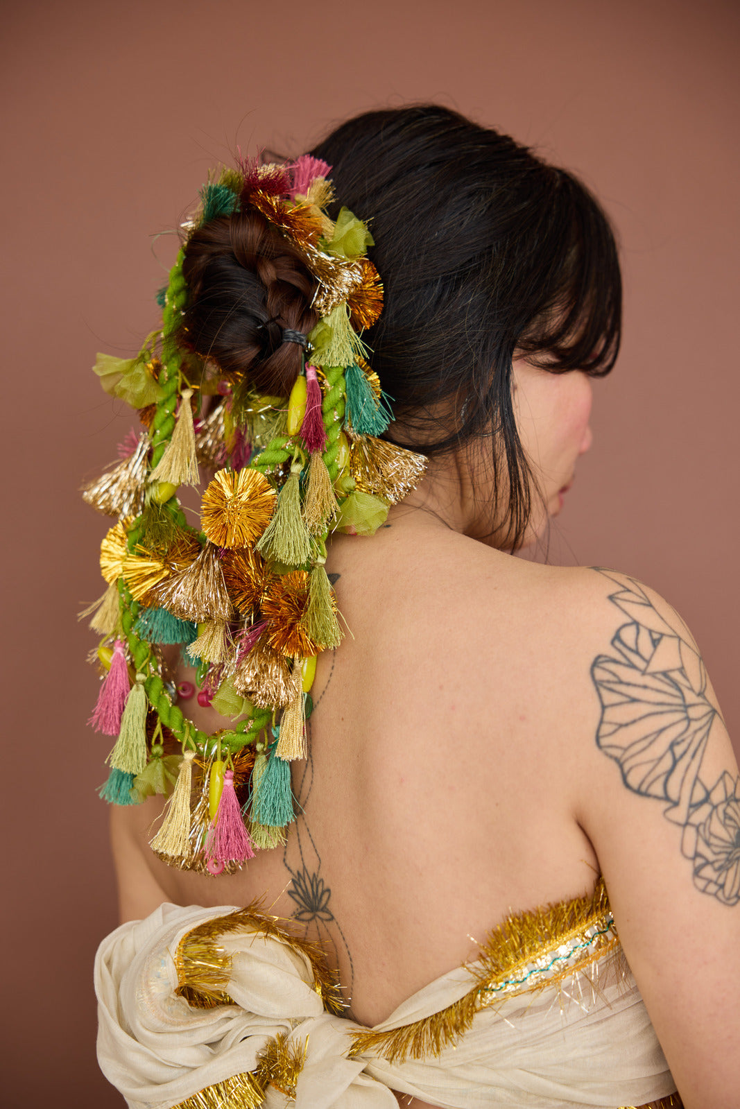 
                  
                    Kachha Aam Mobile String
                  
                