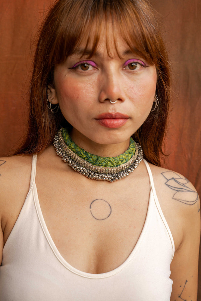 
                  
                    Paajeb Choker
                  
                