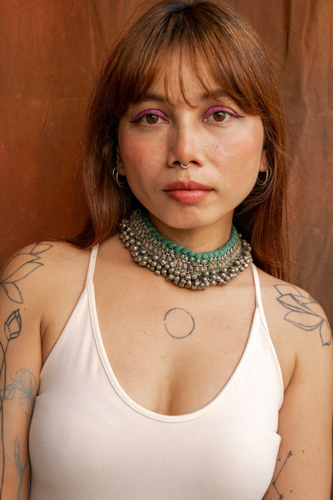 
                  
                    Paajeb Choker
                  
                