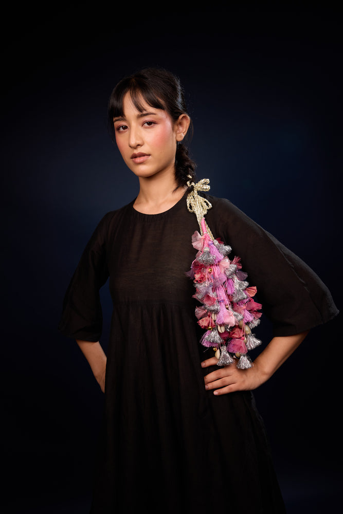 
                  
                    Lily Parandi
                  
                