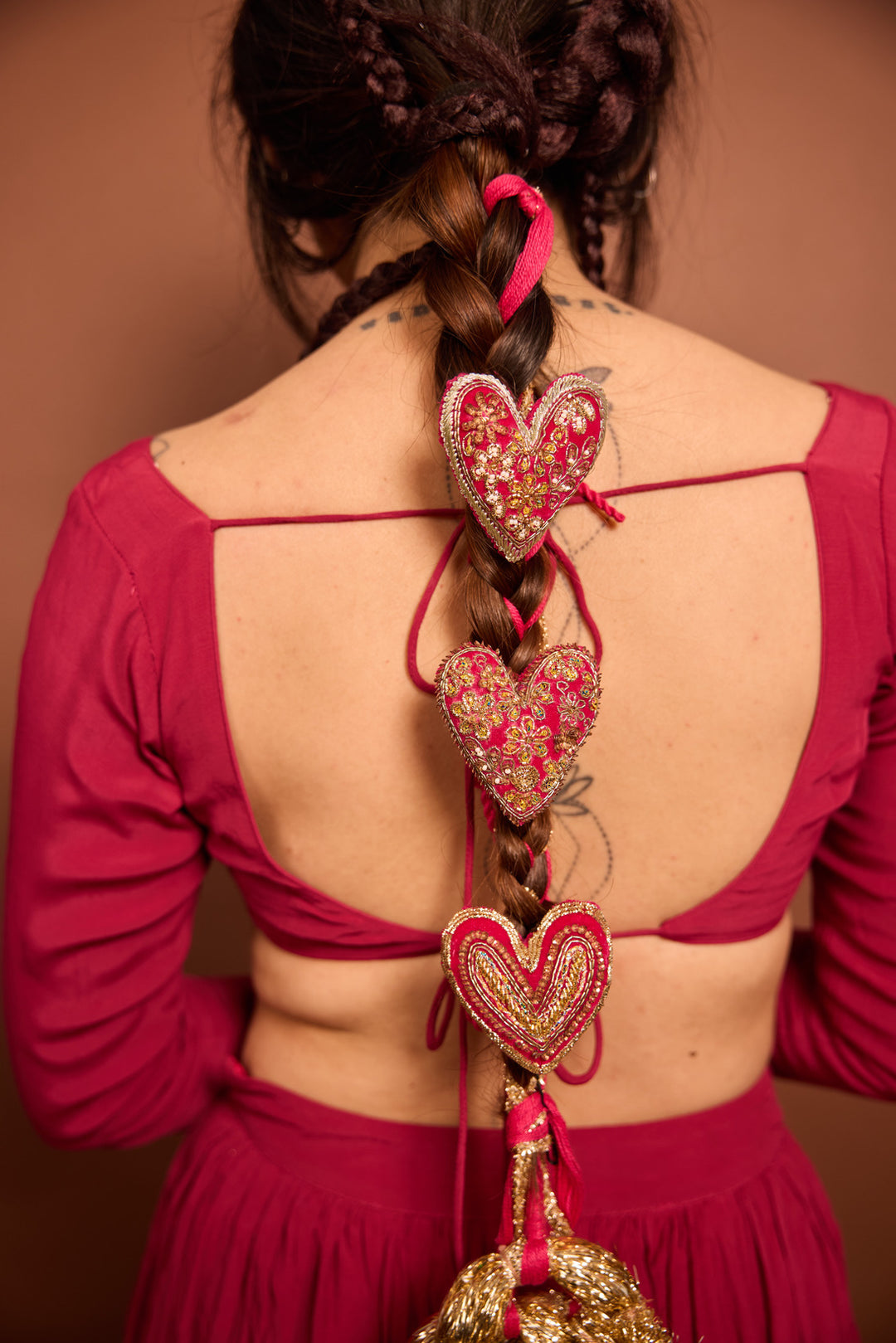 
                  
                    Gul-Dil Parandi (Pink)
                  
                