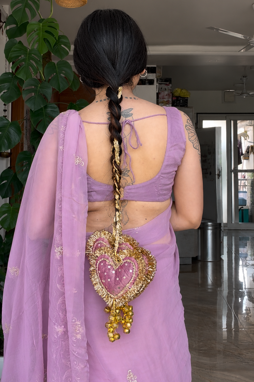 
                  
                    Dil Parandi
                  
                