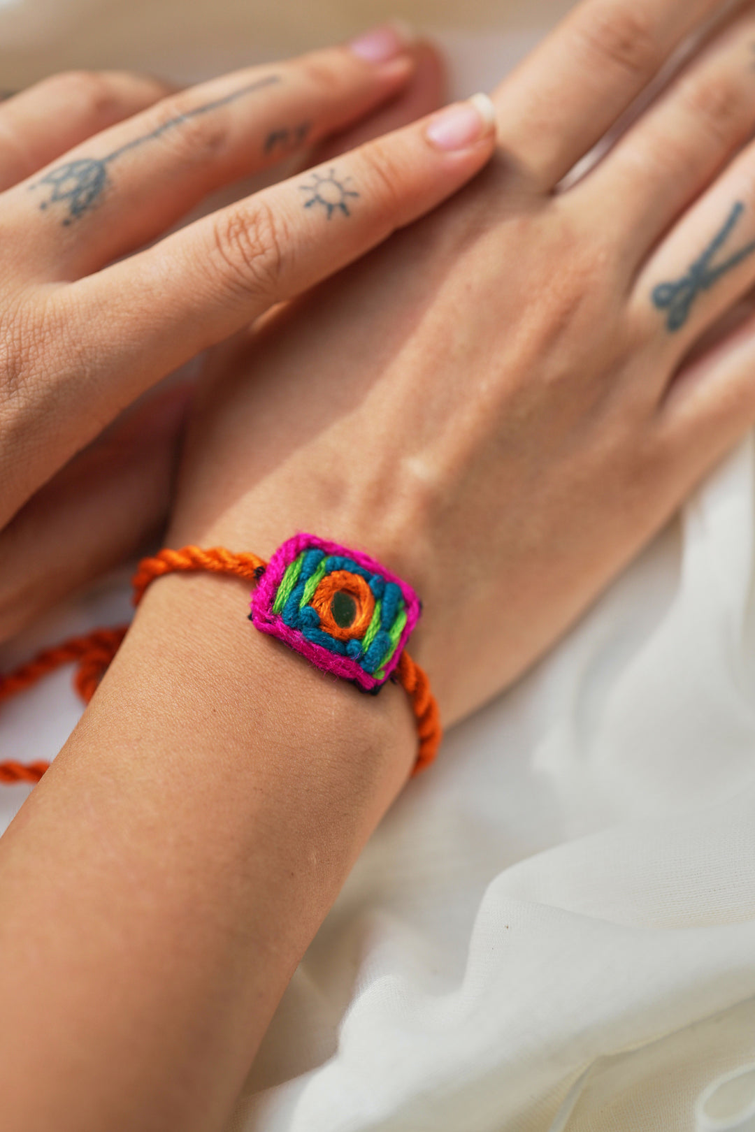 
                  
                    Knots of love - set of two
                  
                