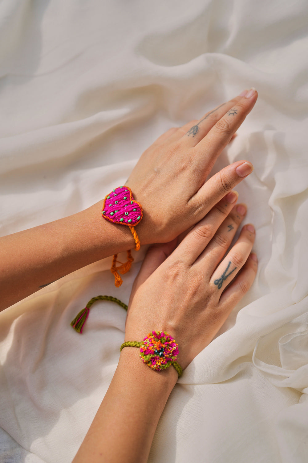 Dil vali rakhi(Pink) - set of two