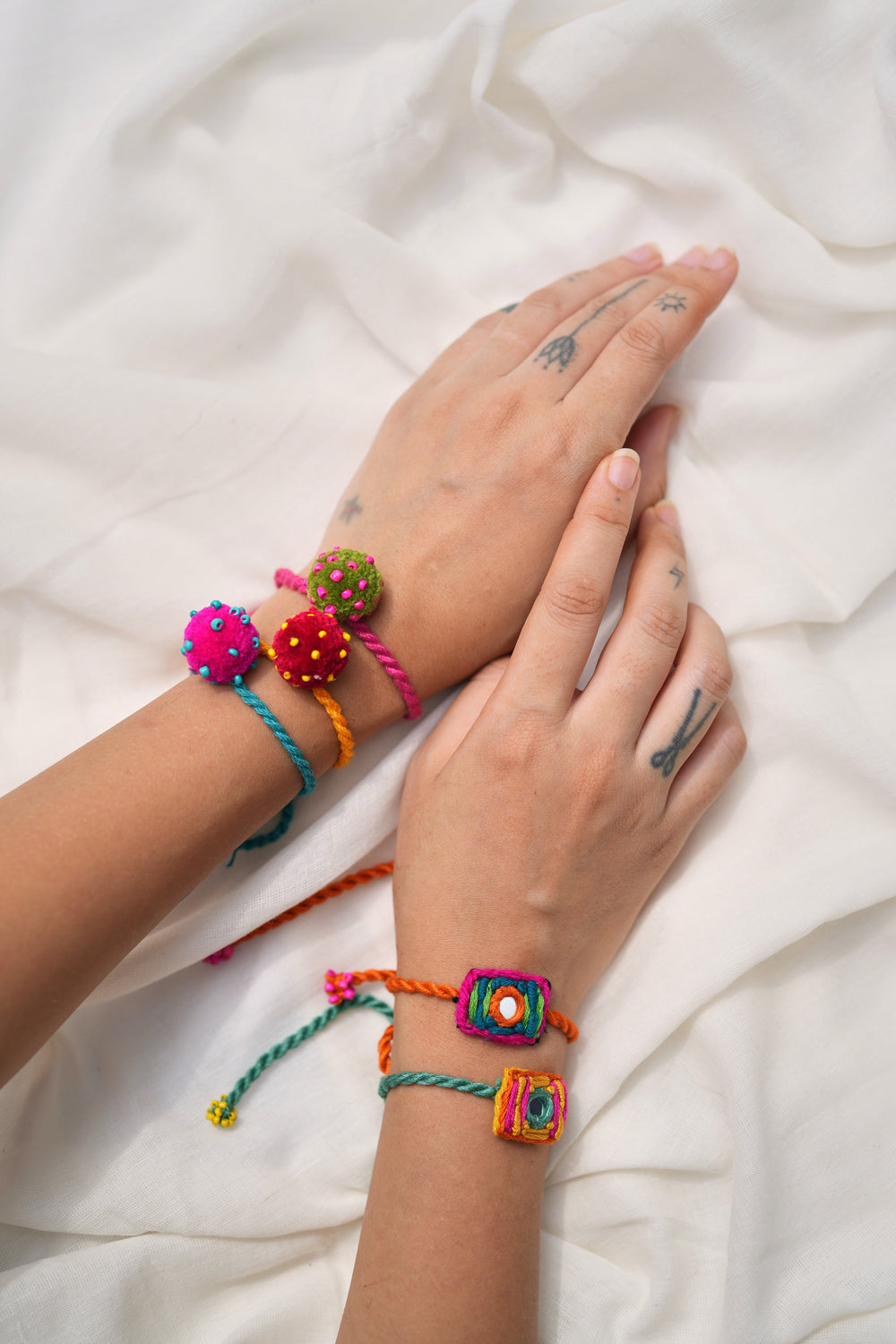 Mini laddoo & aaina rakhi - set of five