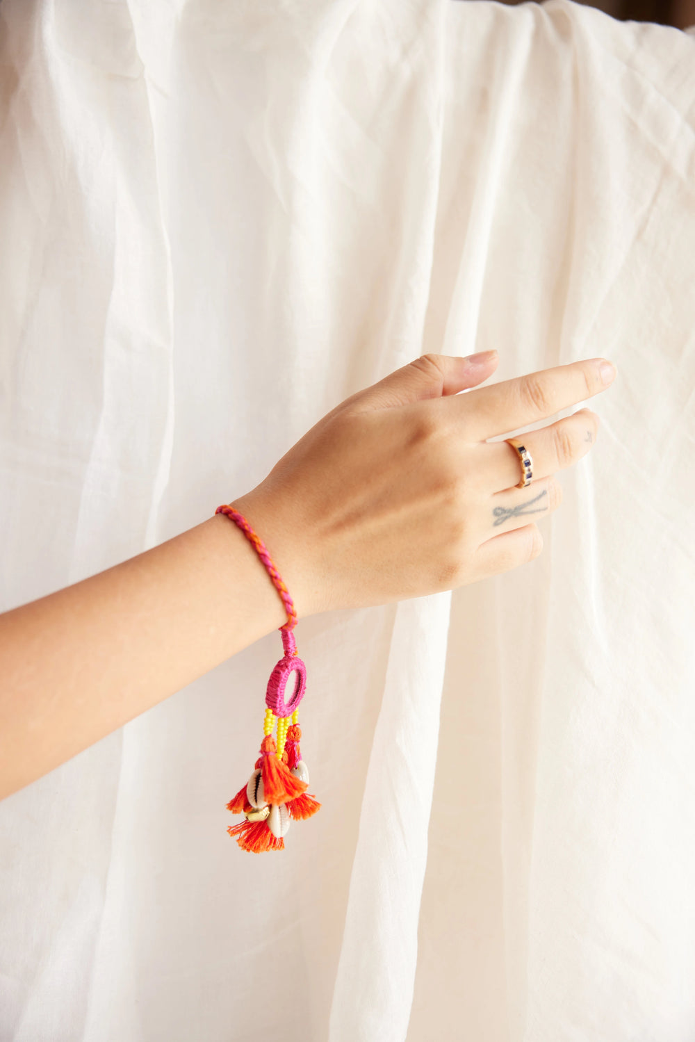 Aaina Lumba Rakhi