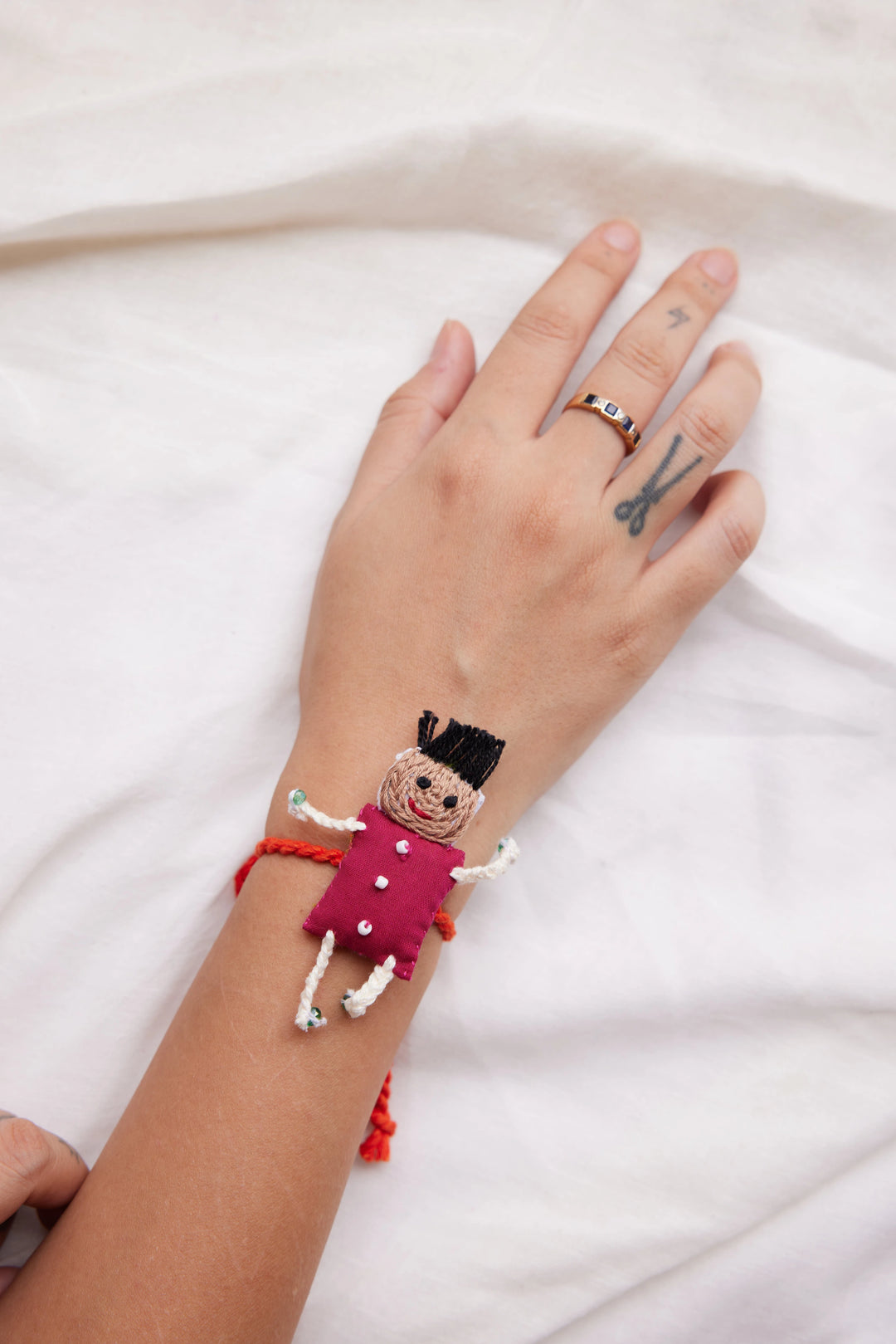 
                  
                    Sweety Tweety Rakhi Set
                  
                