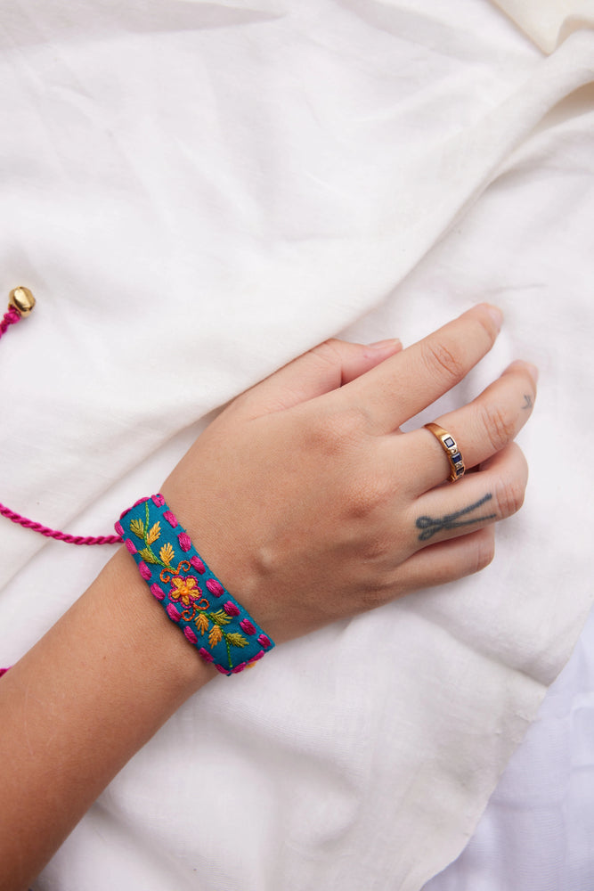 
                  
                    Twinky Rakhi - Set of three
                  
                