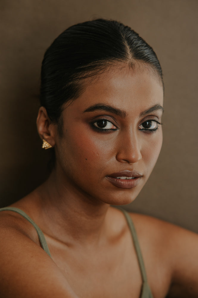 
                  
                    Majnu Earring
                  
                