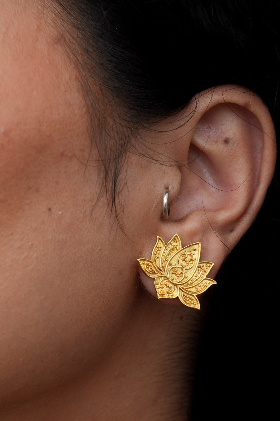 Lotus Studs