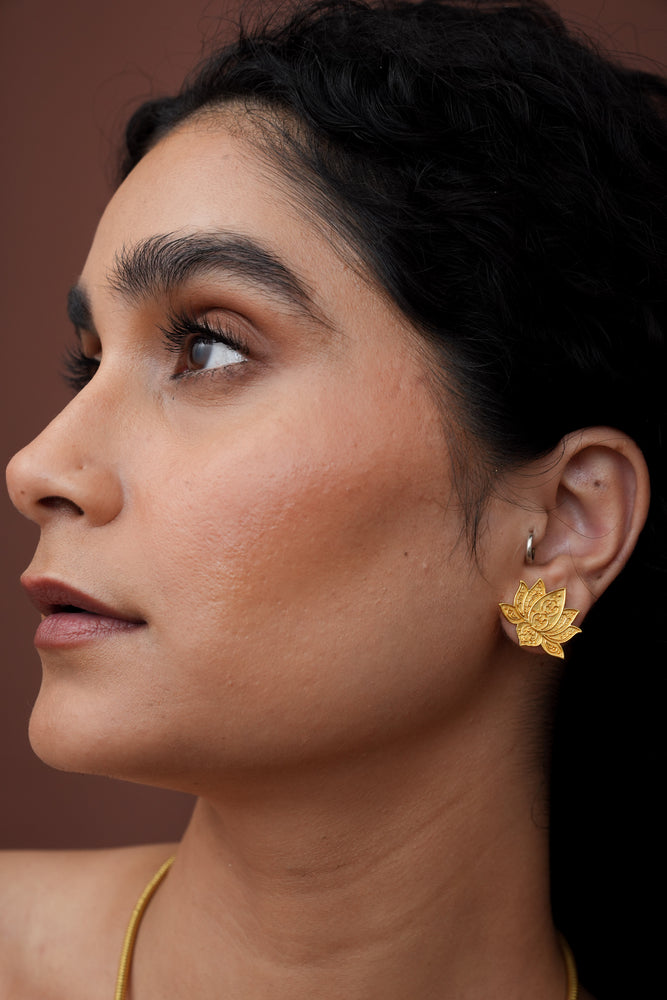 
                  
                    Lotus Studs
                  
                