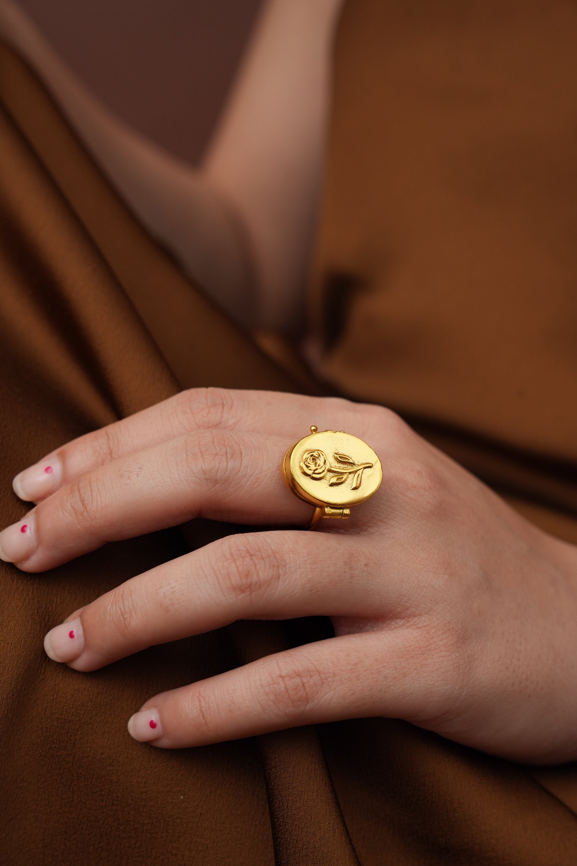 Gulab Ring