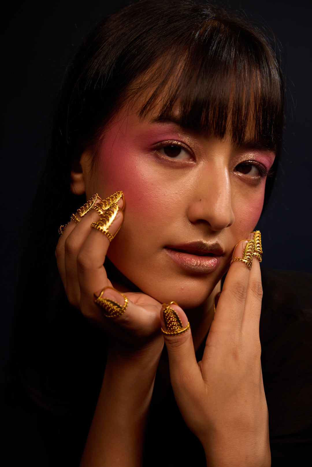 
                  
                    Lily nail ring
                  
                