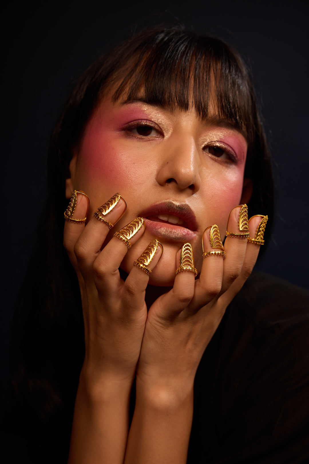 
                  
                    Lily nail ring
                  
                