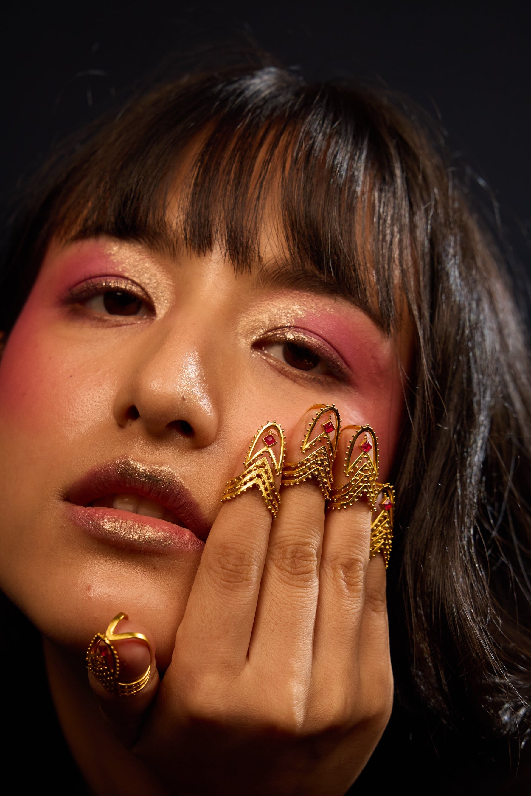 Lola nail ring - single piece