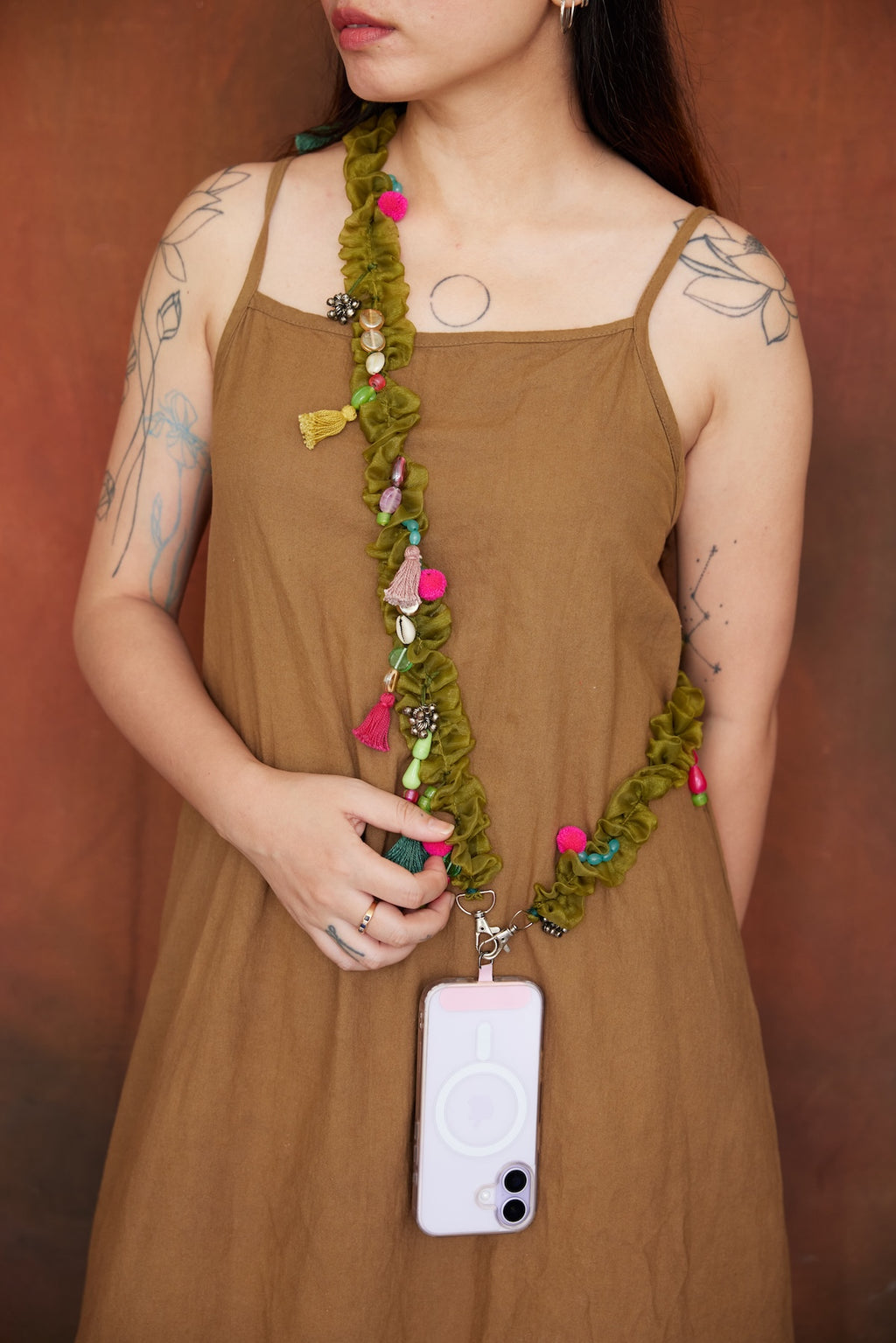 Olive mobile string