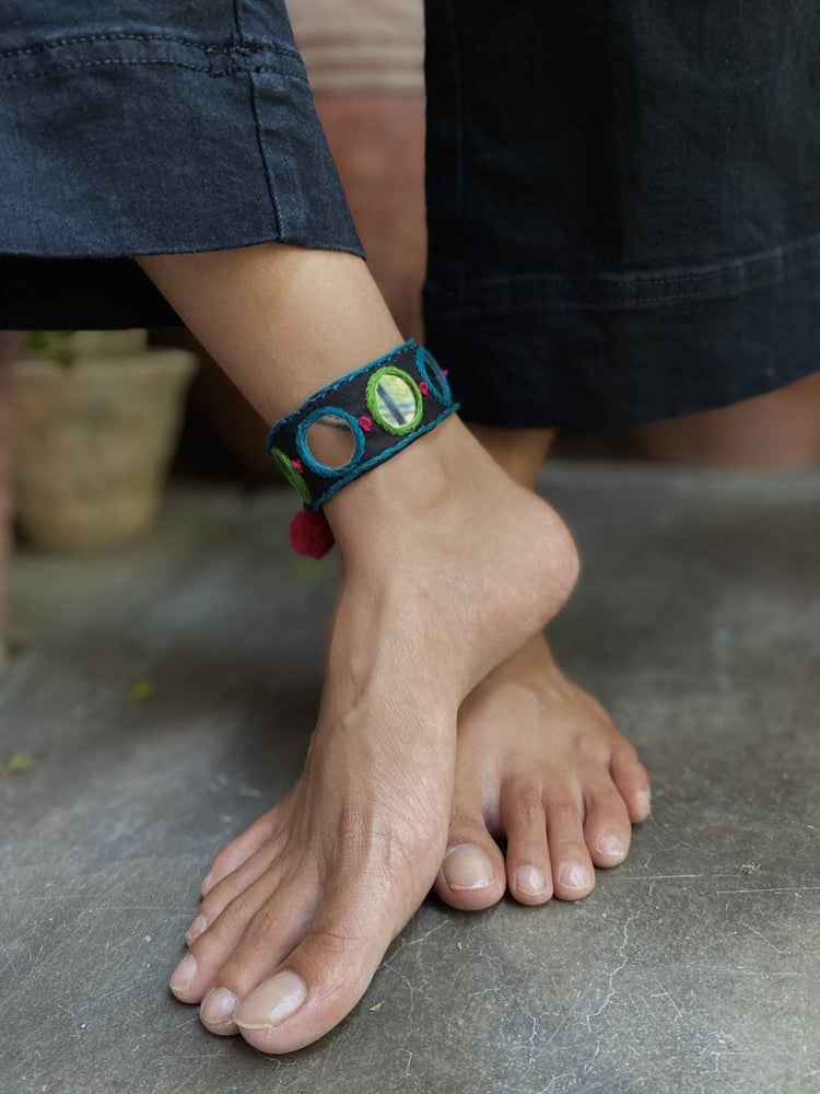 
                  
                    Aaina Anklet
                  
                