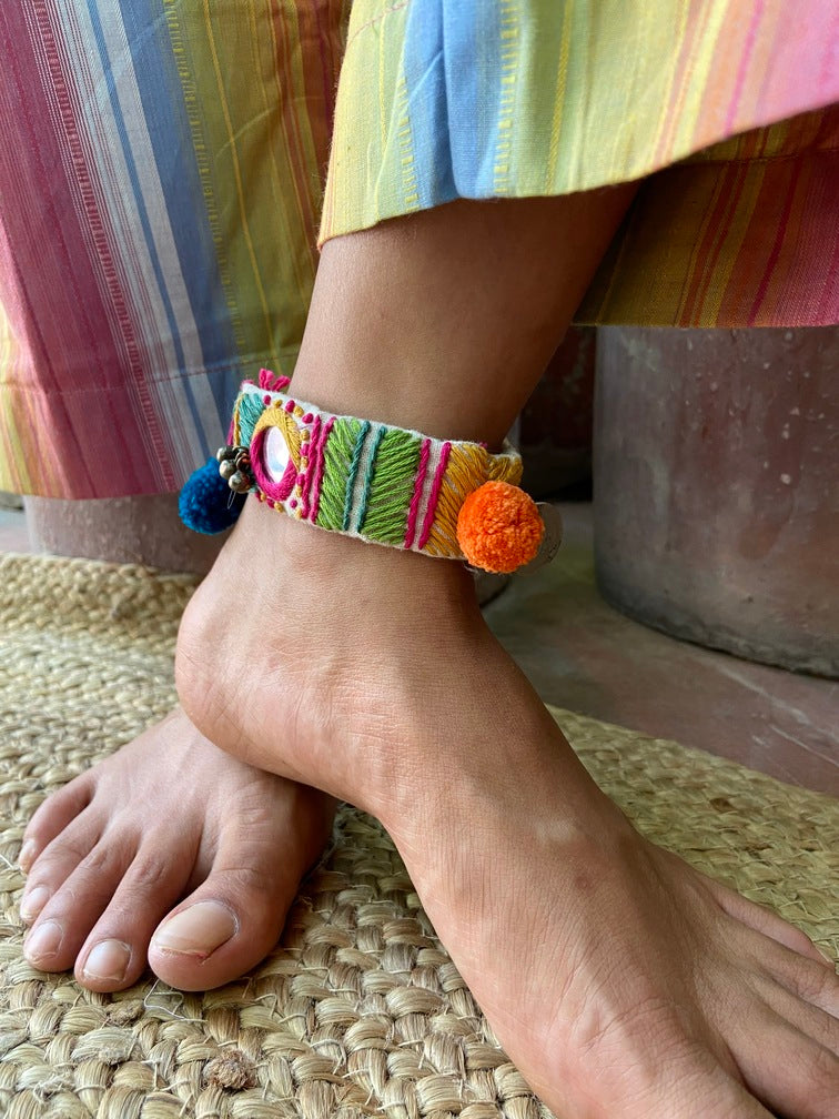 Rabari Anklet (White)