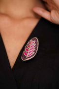Delilah brooch