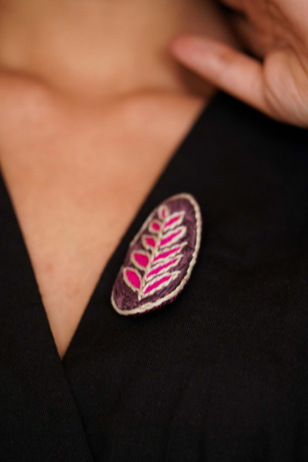 Delilah brooch