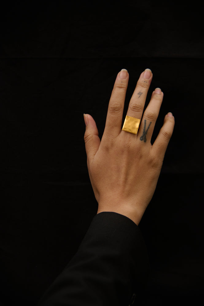 
                  
                    Chokor Ring
                  
                