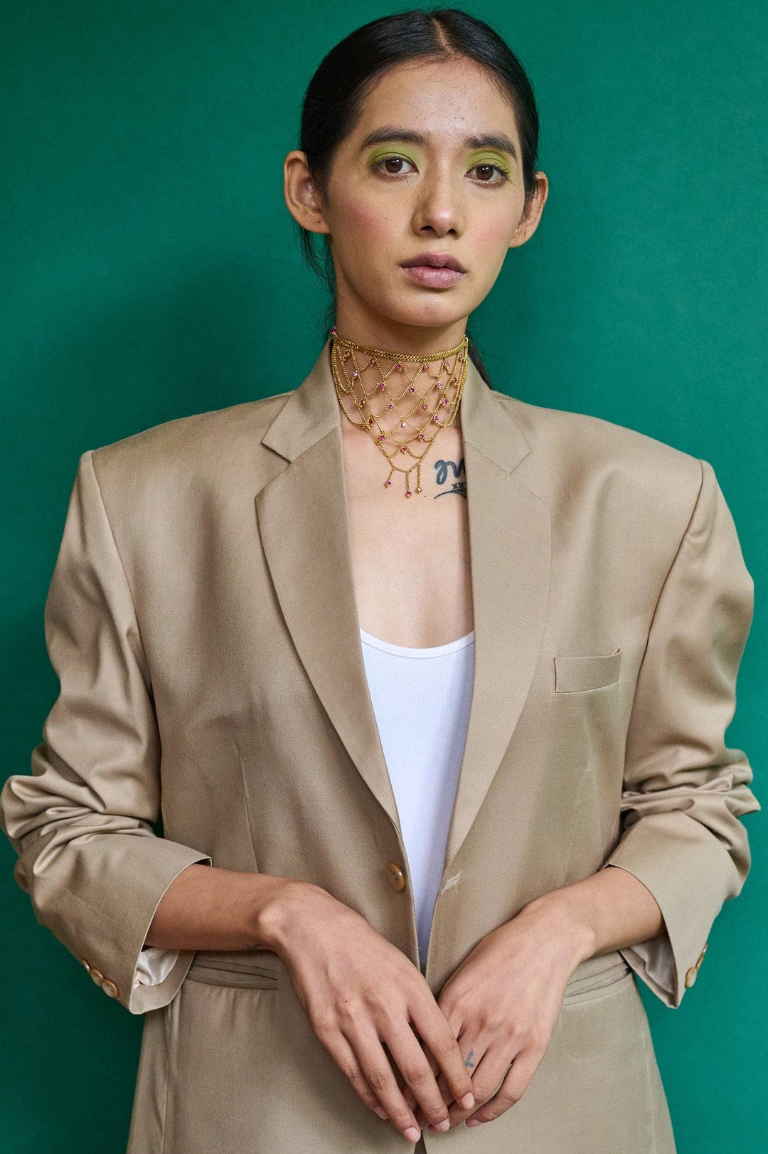 
                  
                    Jaali choker
                  
                